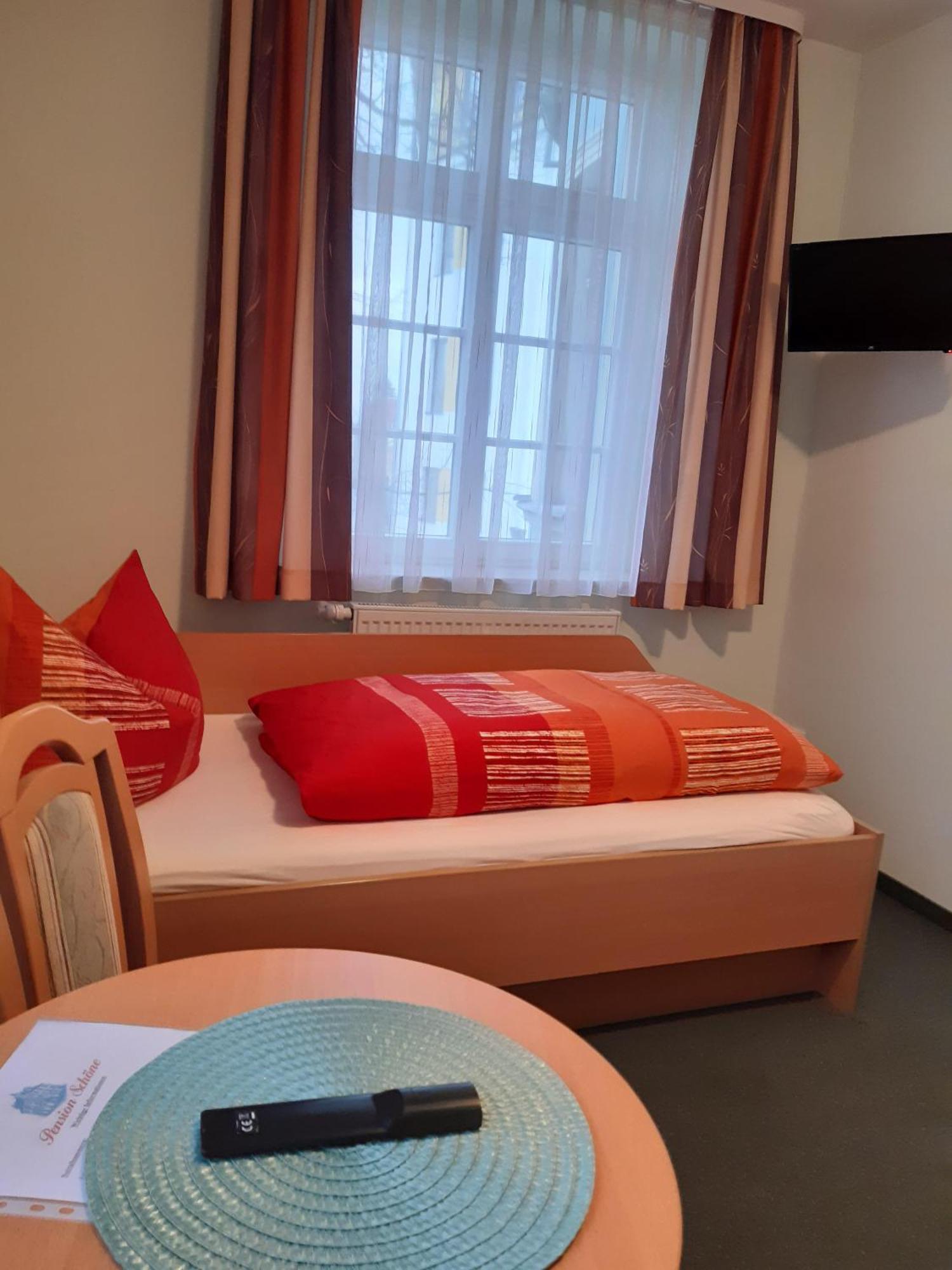 เพนชั่น เชินเนอ Hotel Grossrohrsdorf ห้อง รูปภาพ